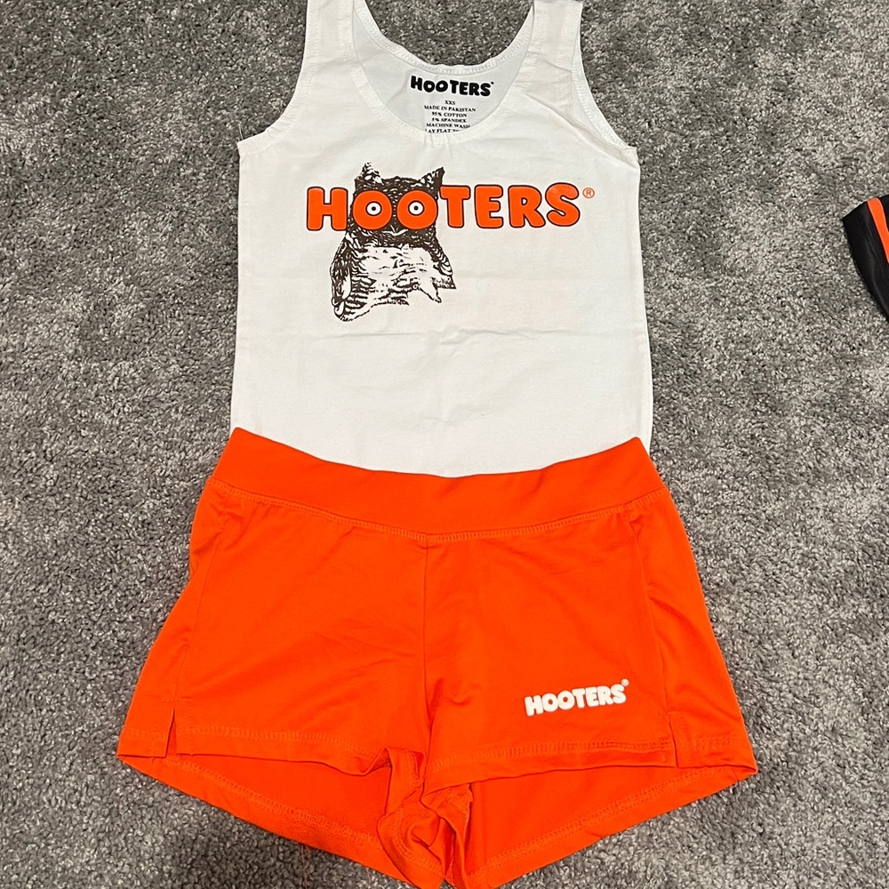 REAL HOOTERS UNIFORM- xxs